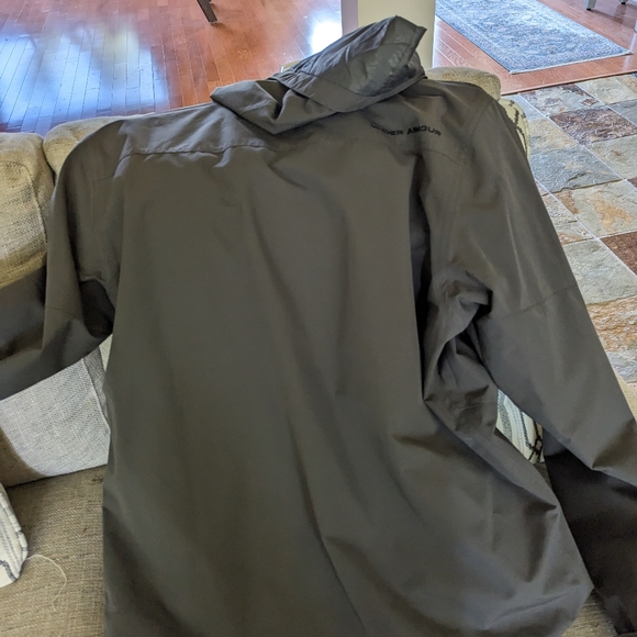 Men's - Under Armor Shell Jacket - Picture 5 of 6